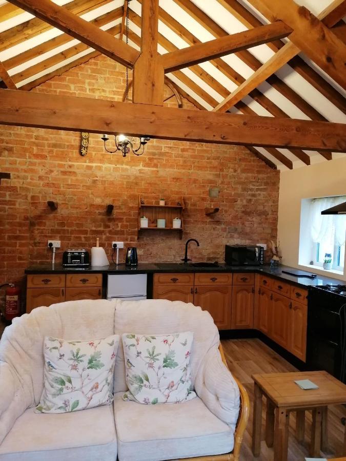 וודהול ספא Poplar Cottage מראה חיצוני תמונה